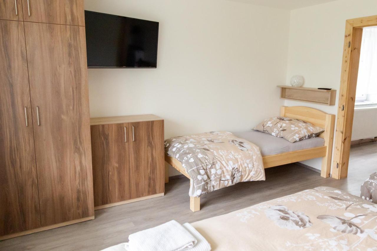 Apartmany De-Lu Blansko Bagian luar foto