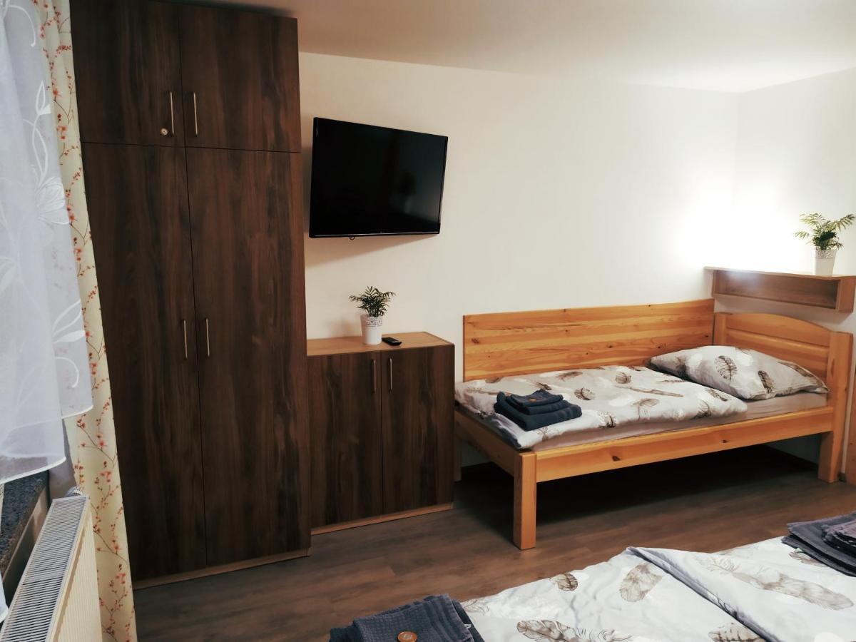 Apartmany De-Lu Blansko Bagian luar foto